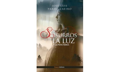 SUSURROS ENTRE LA LUZ Y LA PENUMBRA SUSURROS ENTRE LA LUZ Y LA PENUMBRA